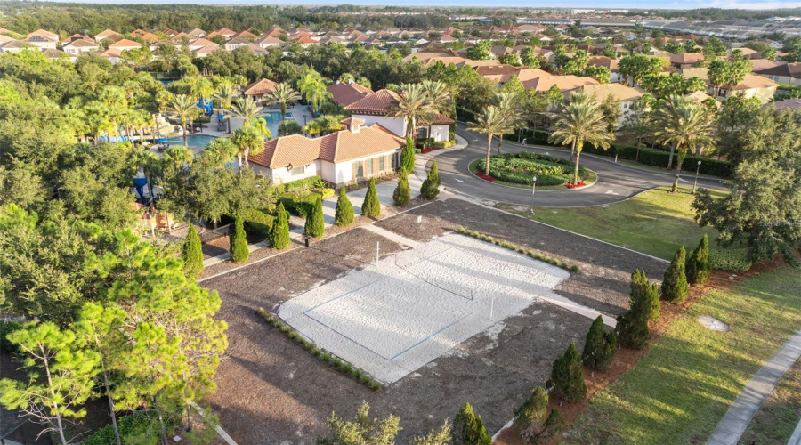 DAVENPORT, Florida 33837, 5 Bedrooms Bedrooms, ,4 BathroomsBathrooms,Residential,For Sale,OAKMOSS,0,MFRP4938051