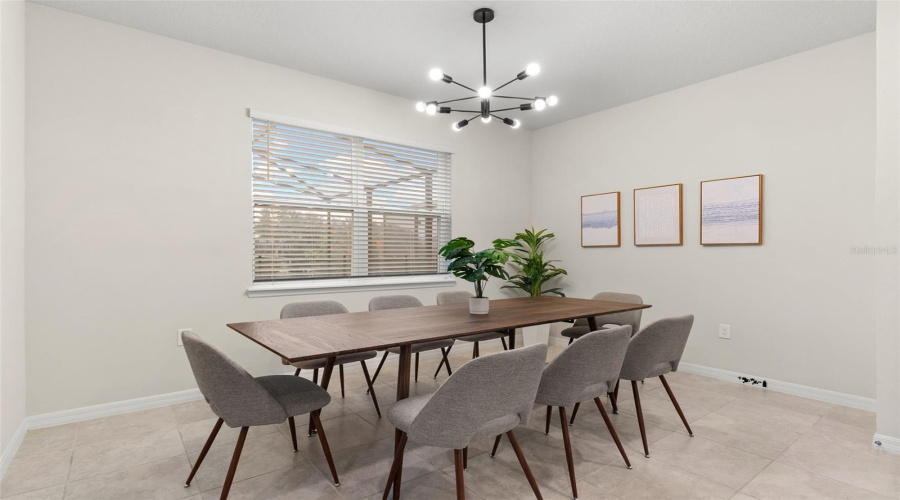 DAVENPORT, Florida 33837, 5 Bedrooms Bedrooms, ,4 BathroomsBathrooms,Residential,For Sale,OAKMOSS,0,MFRP4938051