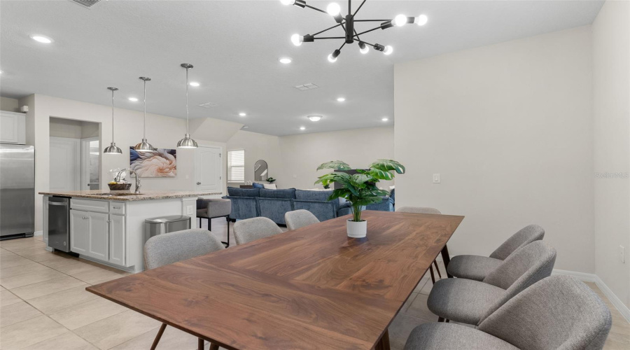 DAVENPORT, Florida 33837, 5 Bedrooms Bedrooms, ,4 BathroomsBathrooms,Residential,For Sale,OAKMOSS,0,MFRP4938051