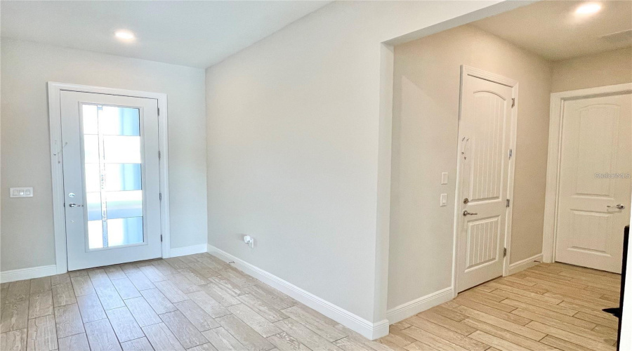 ORLANDO, Florida 32836, 5 Bedrooms Bedrooms, ,4 BathroomsBathrooms,Residential,For Sale,PARK ESTATES,0,MFRO6389745