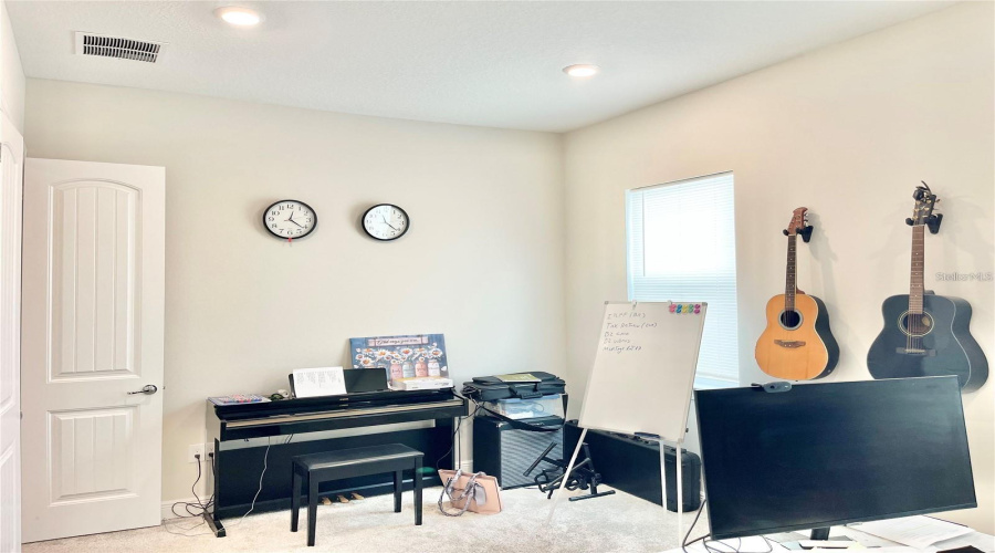 ORLANDO, Florida 32836, 5 Bedrooms Bedrooms, ,4 BathroomsBathrooms,Residential,For Sale,PARK ESTATES,0,MFRO6389745