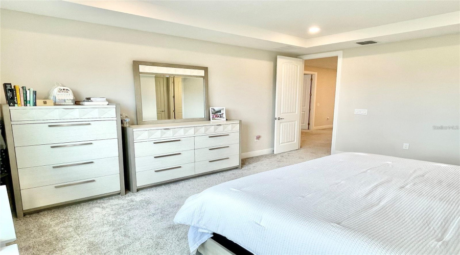 ORLANDO, Florida 32836, 5 Bedrooms Bedrooms, ,4 BathroomsBathrooms,Residential,For Sale,PARK ESTATES,0,MFRO6389745