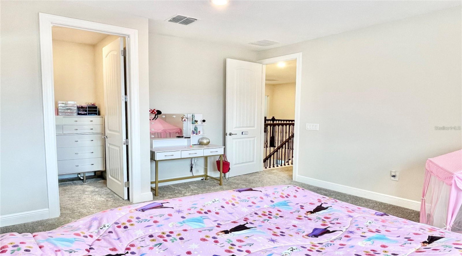 ORLANDO, Florida 32836, 5 Bedrooms Bedrooms, ,4 BathroomsBathrooms,Residential,For Sale,PARK ESTATES,0,MFRO6389745