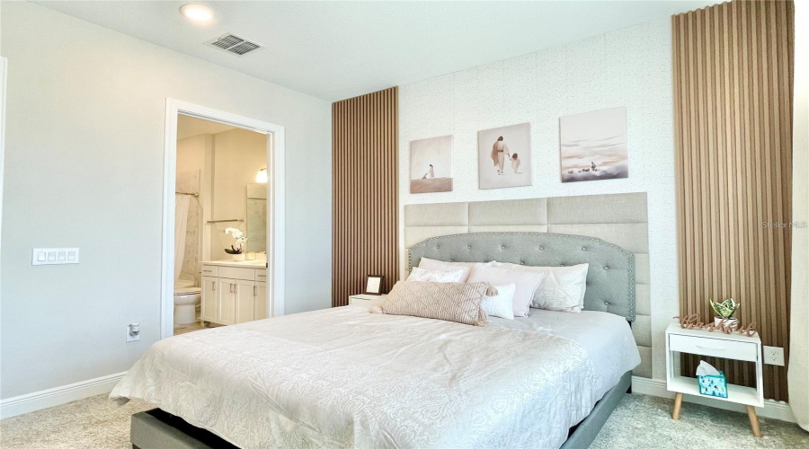 ORLANDO, Florida 32836, 5 Bedrooms Bedrooms, ,4 BathroomsBathrooms,Residential,For Sale,PARK ESTATES,0,MFRO6389745