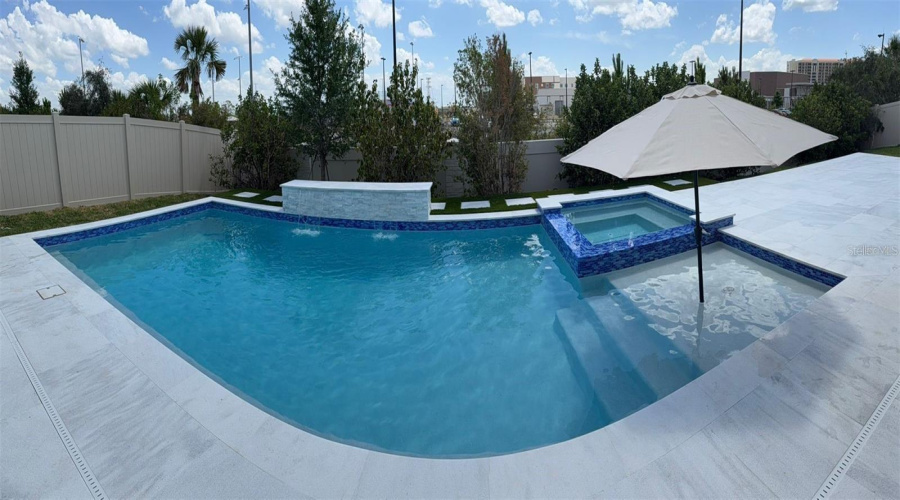 ORLANDO, Florida 32836, 5 Bedrooms Bedrooms, ,4 BathroomsBathrooms,Residential,For Sale,PARK ESTATES,0,MFRO6389745