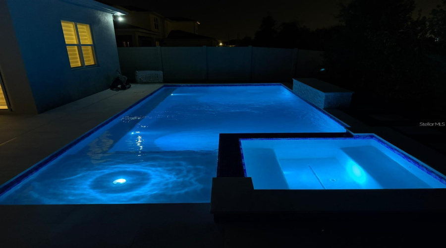 ORLANDO, Florida 32836, 5 Bedrooms Bedrooms, ,4 BathroomsBathrooms,Residential,For Sale,PARK ESTATES,0,MFRO6389745