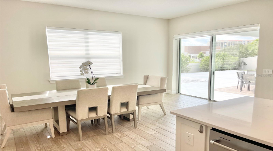 ORLANDO, Florida 32836, 5 Bedrooms Bedrooms, ,4 BathroomsBathrooms,Residential,For Sale,PARK ESTATES,0,MFRO6389745