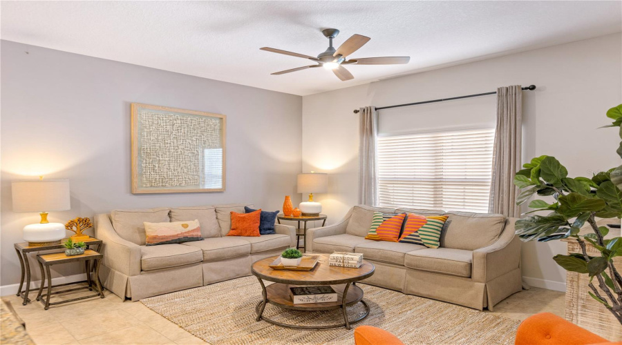 KISSIMMEE, Florida 34746, 4 Bedrooms Bedrooms, ,3 BathroomsBathrooms,Residential,For Sale,CLOCK TOWER,0,MFRO6389338