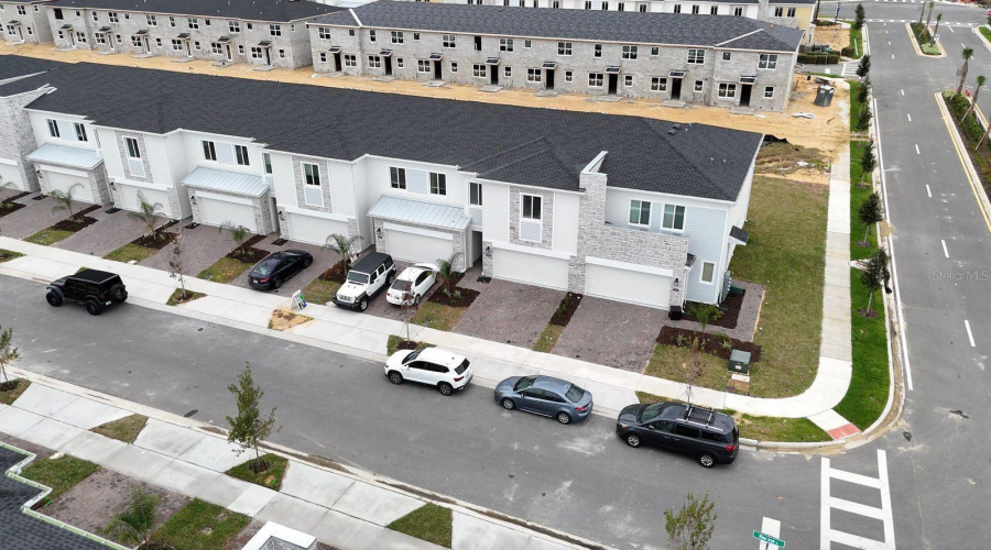 DAVENPORT, Florida 33896, 4 Bedrooms Bedrooms, ,3 BathroomsBathrooms,Residential,For Sale,NINE IRON,0,MFRS5145535