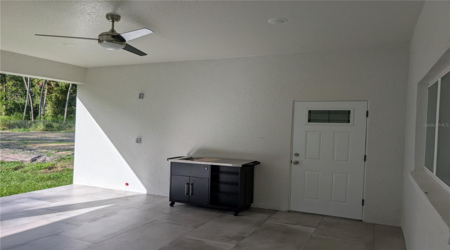 DAVENPORT, Florida 33837, 3 Bedrooms Bedrooms, ,2 BathroomsBathrooms,Residential,For Sale,ROOKS,0,MFRB4902196