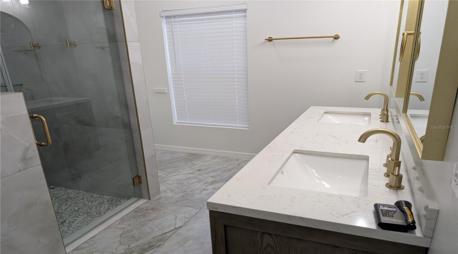 DAVENPORT, Florida 33837, 3 Bedrooms Bedrooms, ,2 BathroomsBathrooms,Residential,For Sale,ROOKS,0,MFRB4902196