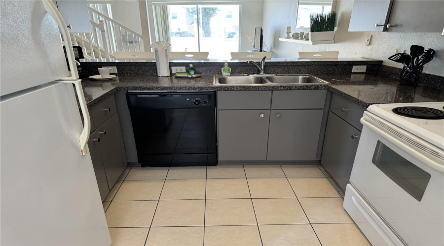 KISSIMMEE, Florida 34746, 3 Bedrooms Bedrooms, ,2 BathroomsBathrooms,Residential,For Sale,BEACH,0,MFRS5143781