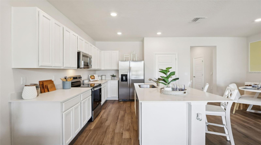 DAVENPORT, Florida 33897, 3 Bedrooms Bedrooms, ,2 BathroomsBathrooms,Residential,For Sale,OLYMPIC,0,MFRO6389909