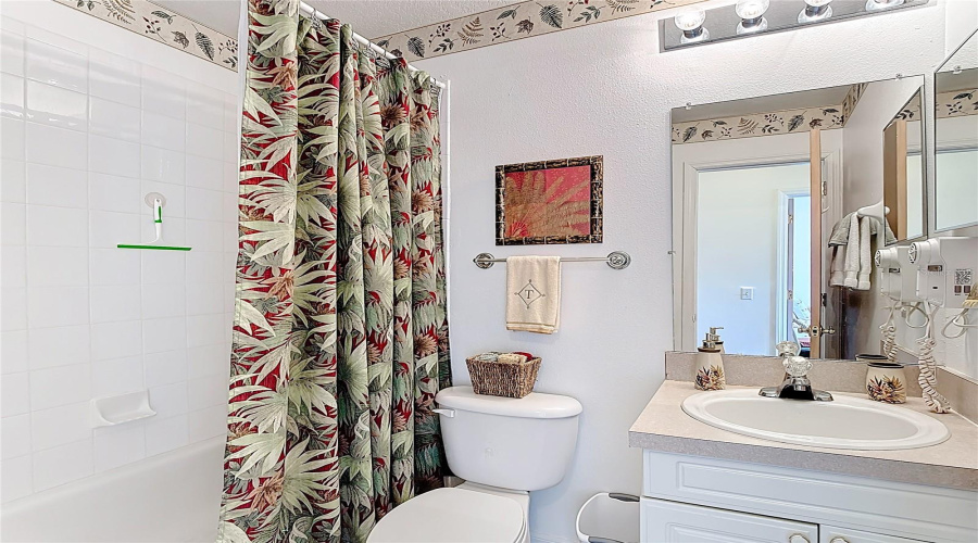 DAVENPORT, Florida 33897, 4 Bedrooms Bedrooms, ,3 BathroomsBathrooms,Residential,For Sale,ORCHID,0,MFRO6389226