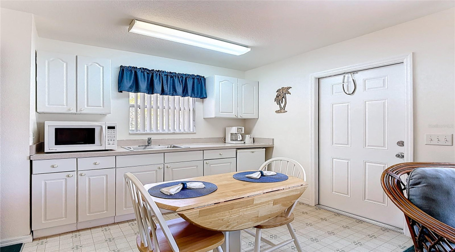 1st Floor Kitchenette