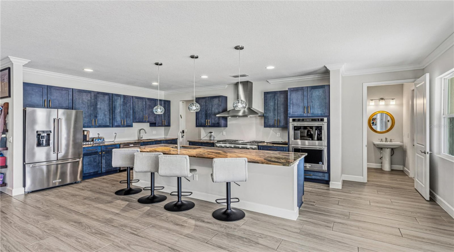 DAVENPORT, Florida 33897, 6 Bedrooms Bedrooms, ,6 BathroomsBathrooms,Residential,For Sale,LADY ALICE,0,MFRO6389738