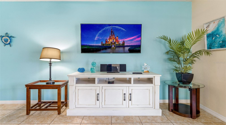 DAVENPORT, Florida 33896, 6 Bedrooms Bedrooms, ,3 BathroomsBathrooms,Residential,For Sale,CYPRESS POINTE,0,MFRS5145636