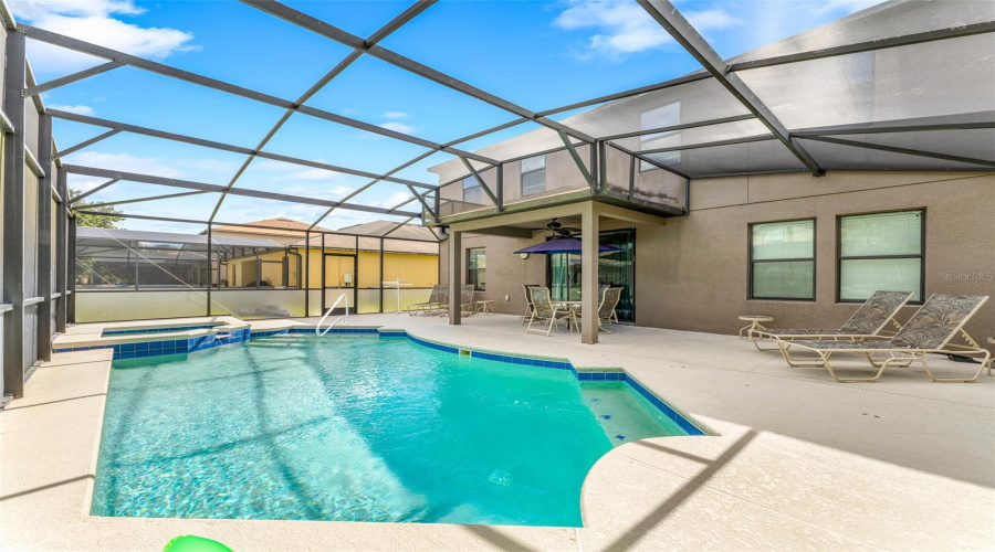 DAVENPORT, Florida 33896, 6 Bedrooms Bedrooms, ,3 BathroomsBathrooms,Residential,For Sale,CYPRESS POINTE,0,MFRS5145636