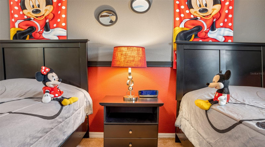 DAVENPORT, Florida 33896, 6 Bedrooms Bedrooms, ,3 BathroomsBathrooms,Residential,For Sale,CYPRESS POINTE,0,MFRS5145636