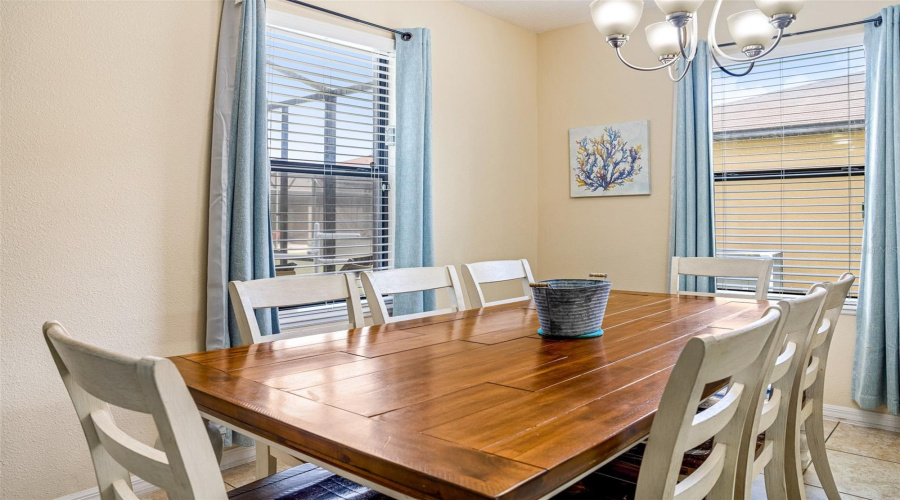 DAVENPORT, Florida 33896, 6 Bedrooms Bedrooms, ,3 BathroomsBathrooms,Residential,For Sale,CYPRESS POINTE,0,MFRS5145636