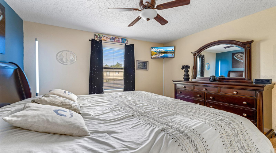 DAVENPORT, Florida 33896, 6 Bedrooms Bedrooms, ,3 BathroomsBathrooms,Residential,For Sale,CYPRESS POINTE,0,MFRS5145636