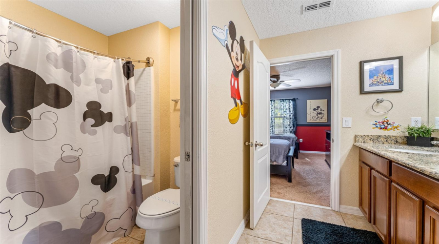 DAVENPORT, Florida 33896, 6 Bedrooms Bedrooms, ,3 BathroomsBathrooms,Residential,For Sale,CYPRESS POINTE,0,MFRS5145636