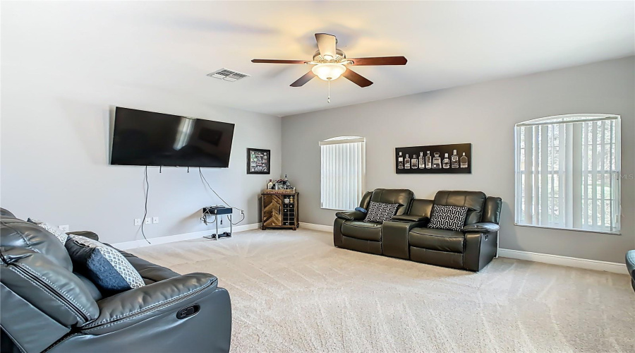 KISSIMMEE, Florida 34746, 3 Bedrooms Bedrooms, ,3 BathroomsBathrooms,Residential,For Sale,SUNSET ISLES,0,MFRS5145529