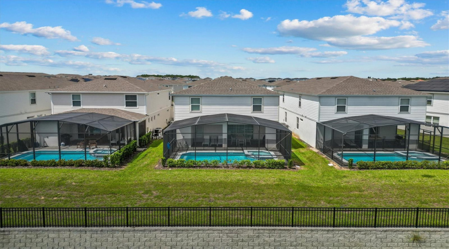 DAVENPORT, Florida 33897, 7 Bedrooms Bedrooms, ,5 BathroomsBathrooms,Residential,For Sale,KONA,0,MFRO6388686