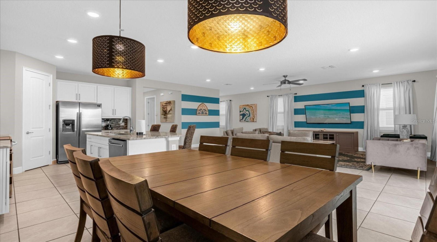 KISSIMMEE, Florida 34747, 4 Bedrooms Bedrooms, ,3 BathroomsBathrooms,Residential,For Sale,WESTLAND,0,MFRO6389916