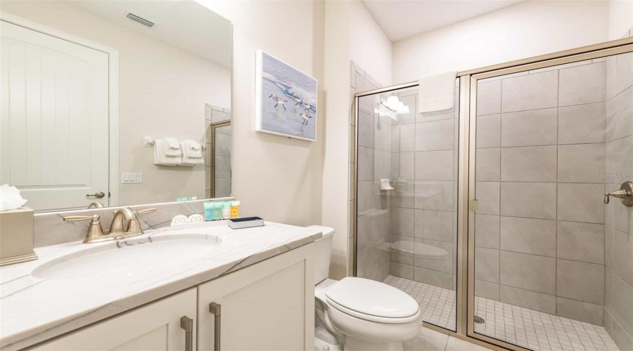 KISSIMMEE, Florida 34747, 4 Bedrooms Bedrooms, ,3 BathroomsBathrooms,Residential,For Sale,WESTLAND,0,MFRO6389916