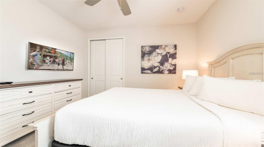 KISSIMMEE, Florida 34747, 4 Bedrooms Bedrooms, ,3 BathroomsBathrooms,Residential,For Sale,WESTLAND,0,MFRO6389916