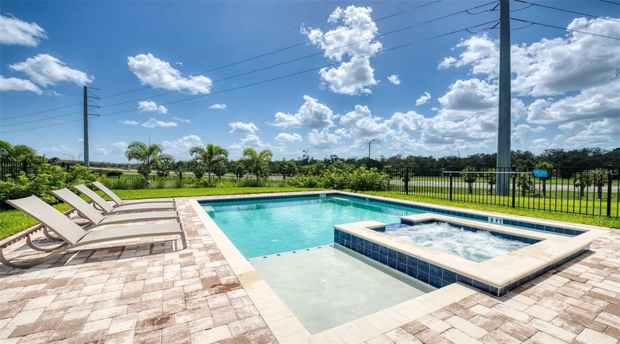 KISSIMMEE, Florida 34747, 4 Bedrooms Bedrooms, ,3 BathroomsBathrooms,Residential,For Sale,WESTLAND,0,MFRO6389916