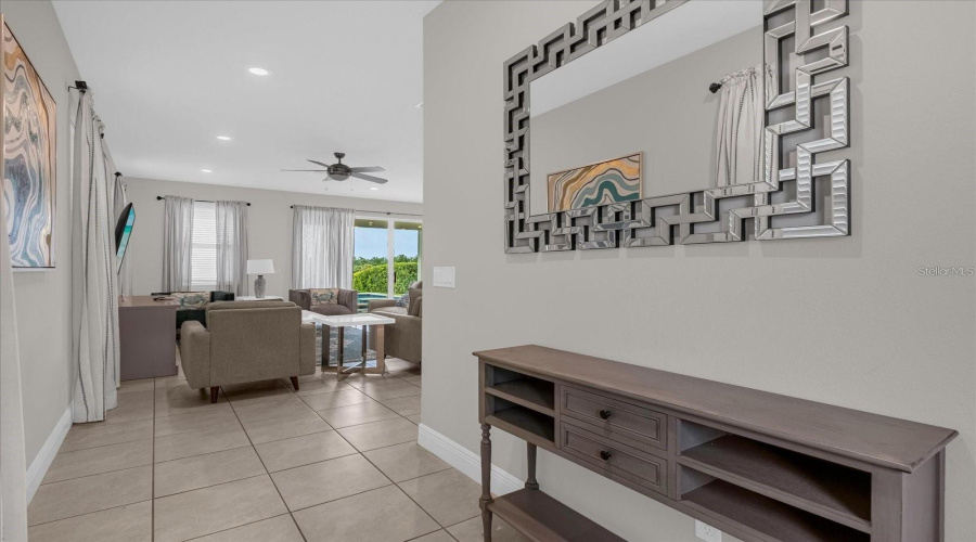 KISSIMMEE, Florida 34747, 4 Bedrooms Bedrooms, ,3 BathroomsBathrooms,Residential,For Sale,WESTLAND,0,MFRO6389916