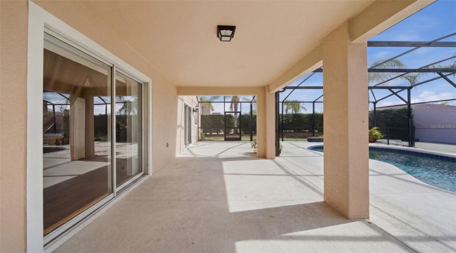 DAVENPORT, Florida 33896, 5 Bedrooms Bedrooms, ,3 BathroomsBathrooms,Residential,For Sale,ROBIN,0,MFRO6390061