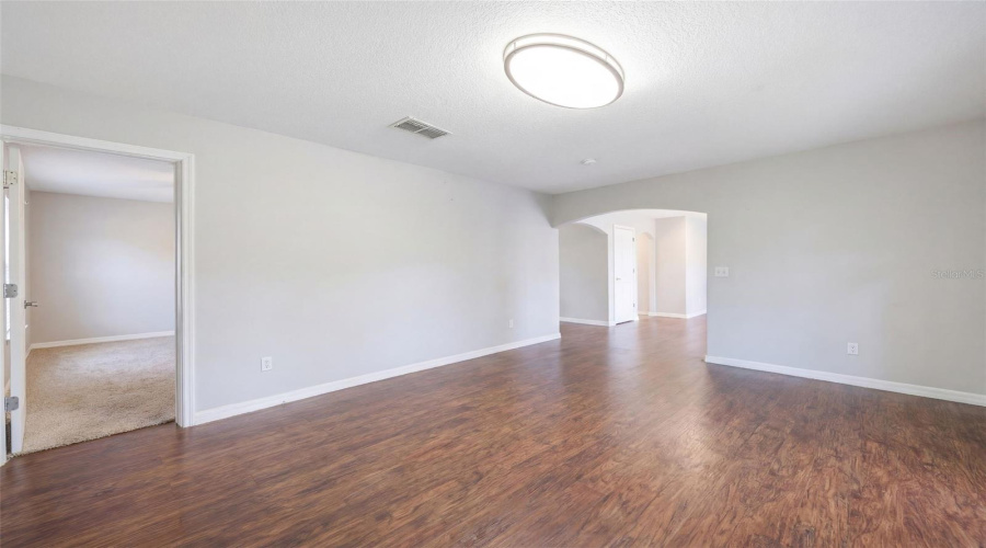 DAVENPORT, Florida 33896, 5 Bedrooms Bedrooms, ,3 BathroomsBathrooms,Residential,For Sale,ROBIN,0,MFRO6390061