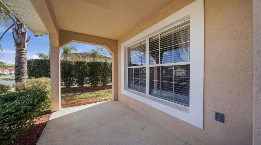 DAVENPORT, Florida 33896, 5 Bedrooms Bedrooms, ,3 BathroomsBathrooms,Residential,For Sale,ROBIN,0,MFRO6390061