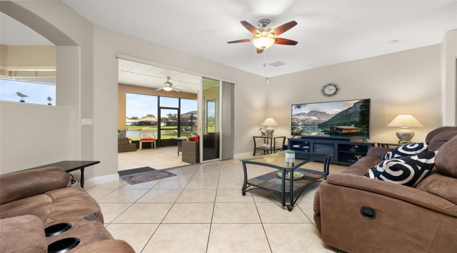 KISSIMMEE, Florida 34746, 4 Bedrooms Bedrooms, ,3 BathroomsBathrooms,Residential,For Sale,CAPTAINS,0,MFRS5145229