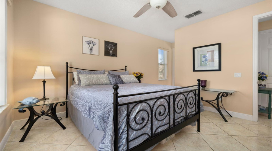 KISSIMMEE, Florida 34746, 4 Bedrooms Bedrooms, ,3 BathroomsBathrooms,Residential,For Sale,CAPTAINS,0,MFRS5145229