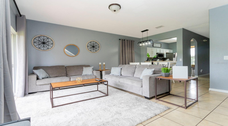 DAVENPORT, Florida 33897, 4 Bedrooms Bedrooms, ,2 BathroomsBathrooms,Residential,For Sale,BERGAMO,0,MFRO6390093