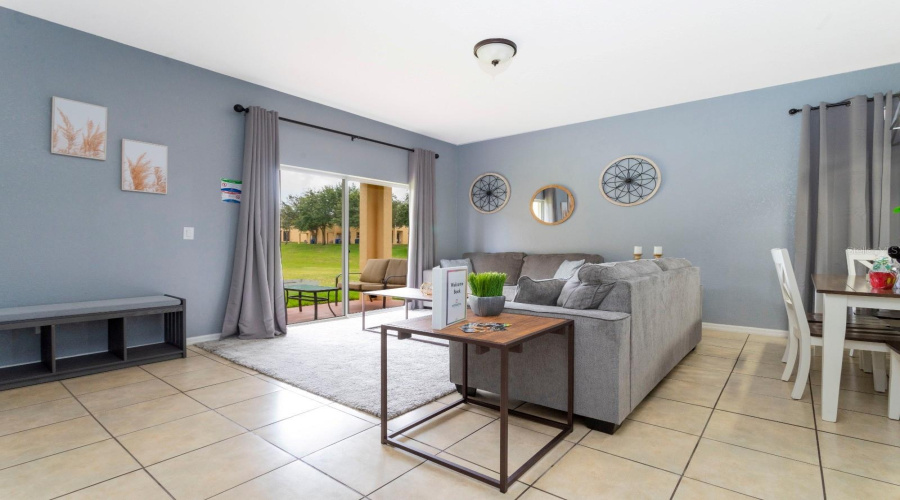 DAVENPORT, Florida 33897, 4 Bedrooms Bedrooms, ,2 BathroomsBathrooms,Residential,For Sale,BERGAMO,0,MFRO6390093