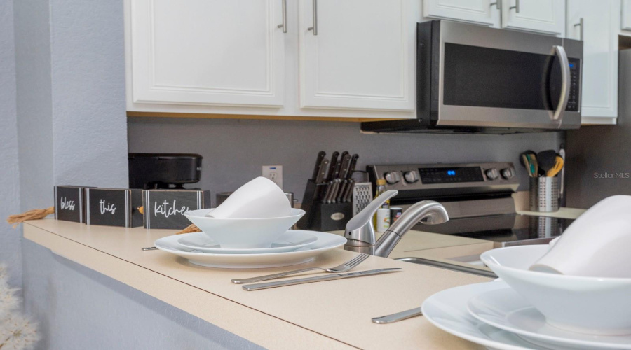 DAVENPORT, Florida 33897, 4 Bedrooms Bedrooms, ,2 BathroomsBathrooms,Residential,For Sale,BERGAMO,0,MFRO6390093