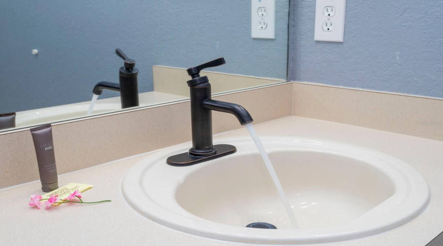 DAVENPORT, Florida 33897, 4 Bedrooms Bedrooms, ,2 BathroomsBathrooms,Residential,For Sale,BERGAMO,0,MFRO6390093