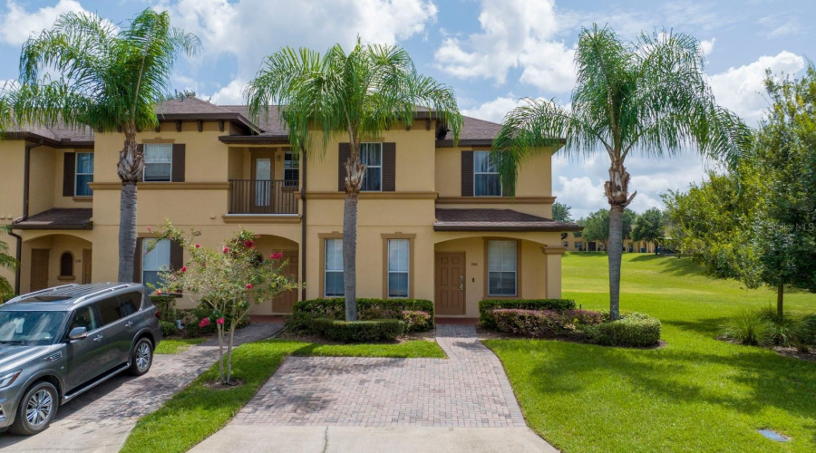 DAVENPORT, Florida 33897, 4 Bedrooms Bedrooms, ,2 BathroomsBathrooms,Residential,For Sale,BERGAMO,0,MFRO6390093