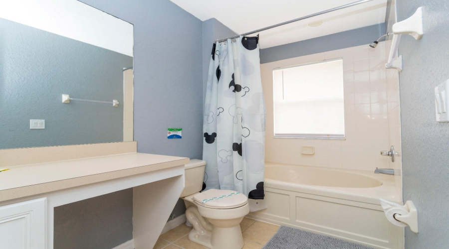 DAVENPORT, Florida 33897, 4 Bedrooms Bedrooms, ,2 BathroomsBathrooms,Residential,For Sale,BERGAMO,0,MFRO6390093