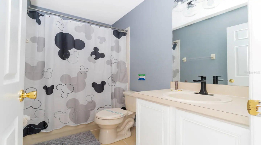 DAVENPORT, Florida 33897, 4 Bedrooms Bedrooms, ,2 BathroomsBathrooms,Residential,For Sale,BERGAMO,0,MFRO6390093