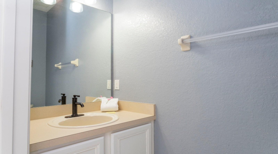 DAVENPORT, Florida 33897, 4 Bedrooms Bedrooms, ,2 BathroomsBathrooms,Residential,For Sale,BERGAMO,0,MFRO6390093