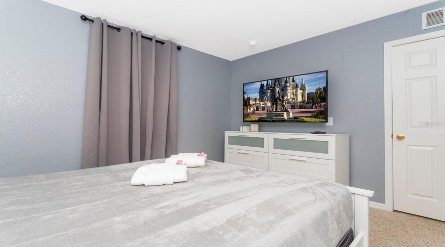 DAVENPORT, Florida 33897, 4 Bedrooms Bedrooms, ,2 BathroomsBathrooms,Residential,For Sale,BERGAMO,0,MFRO6390093