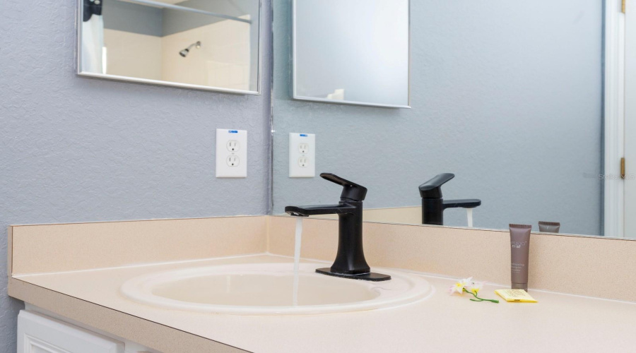 DAVENPORT, Florida 33897, 4 Bedrooms Bedrooms, ,2 BathroomsBathrooms,Residential,For Sale,BERGAMO,0,MFRO6390093