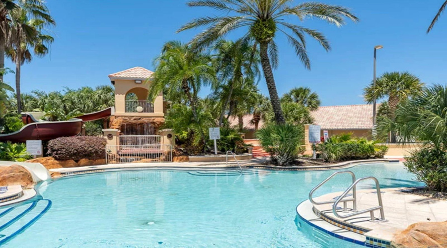 DAVENPORT, Florida 33897, 4 Bedrooms Bedrooms, ,2 BathroomsBathrooms,Residential,For Sale,BERGAMO,0,MFRO6390093