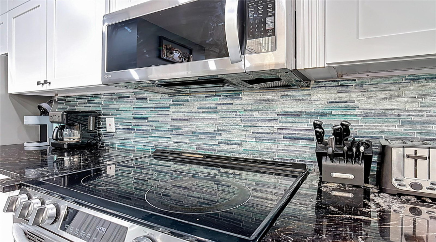 KISSIMMEE, Florida 34746, 5 Bedrooms Bedrooms, ,3 BathroomsBathrooms,Residential,For Sale,CUMBRIAN LAKES,0,MFRO6389975